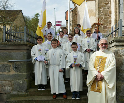 Feier der 1. Heiligen Kommunion in St. Crescentius