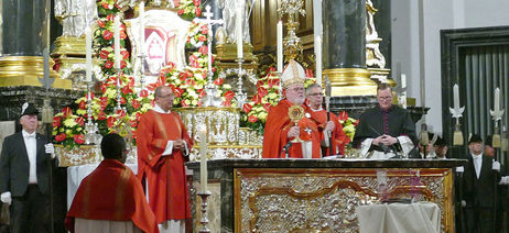 Bischof Gerber feierlich in sein Amt als Bischof von Fulda eingeführt