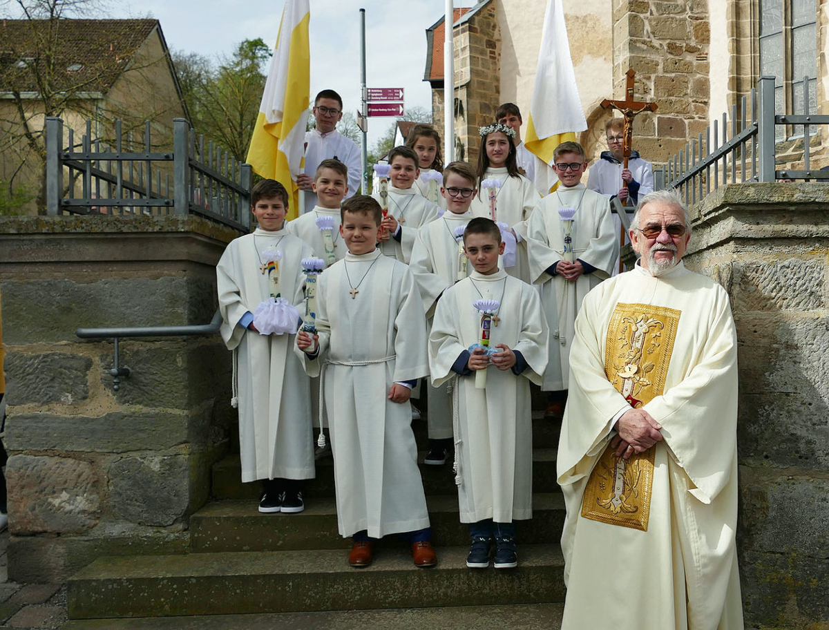 Feier der 1. Heiligen Kommunion in St. Crescentius