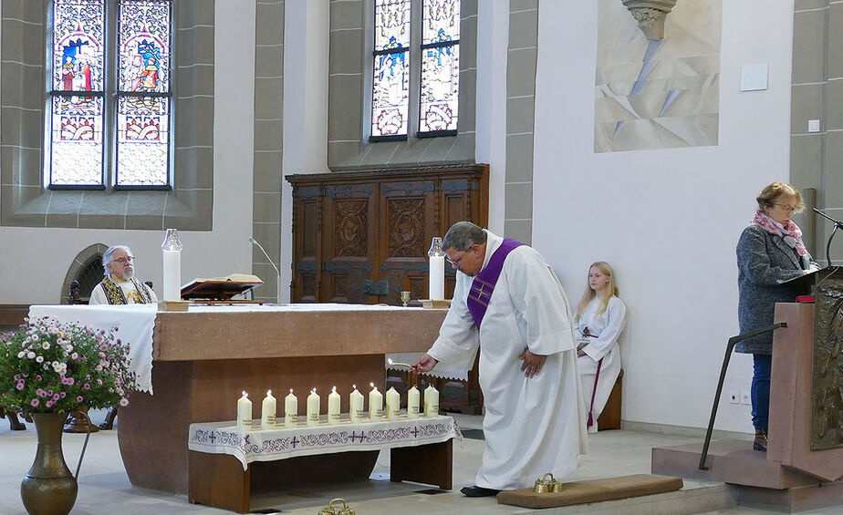 Allerseelen mil Segnung der Gräber